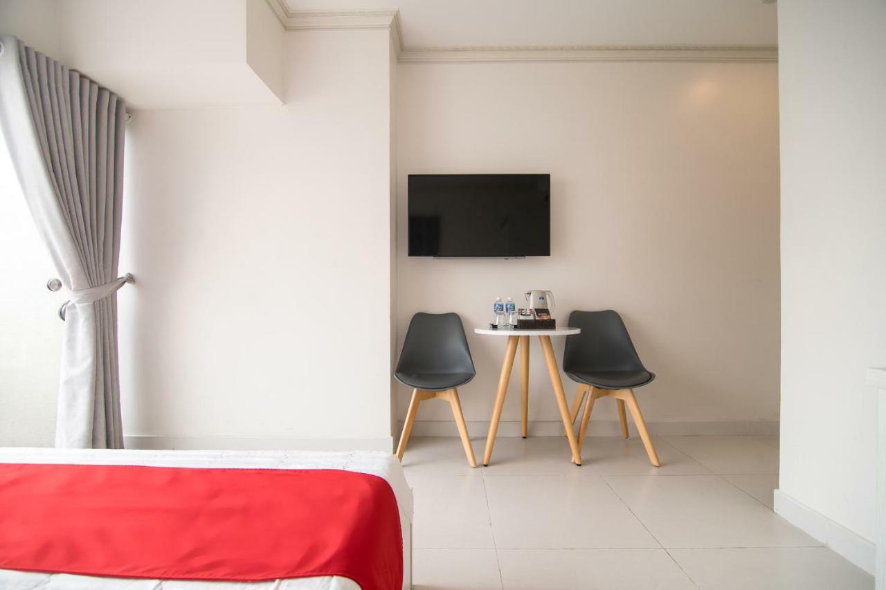 Bin Bin Hotel 4 - Near Sunrise City D7 Ho Chi Minh-Byen Eksteriør billede