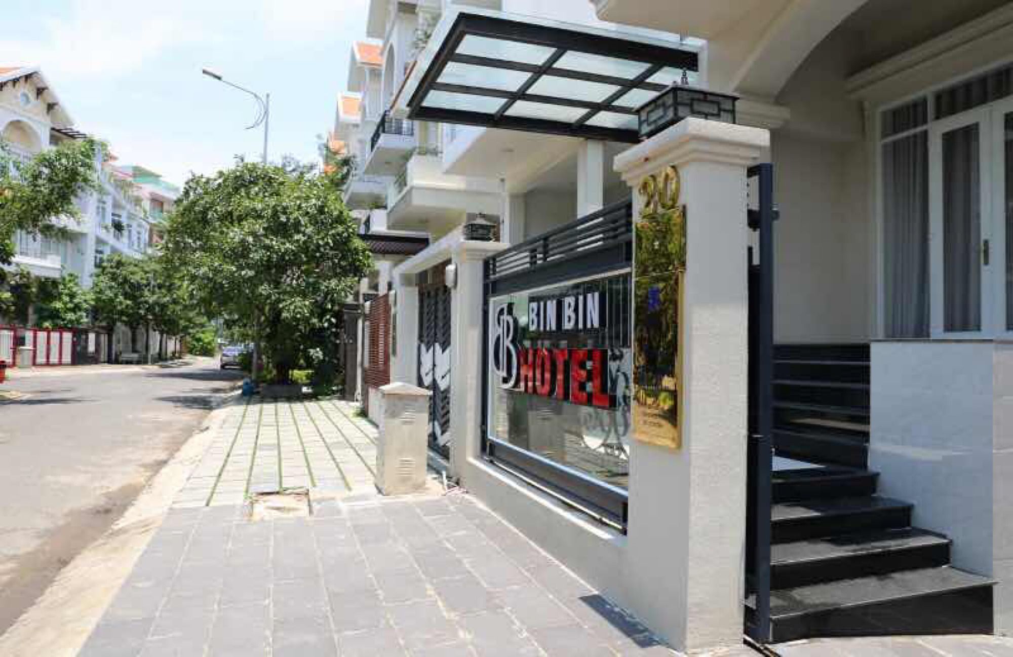 Bin Bin Hotel 4 - Near Sunrise City D7 Ho Chi Minh-Byen Eksteriør billede